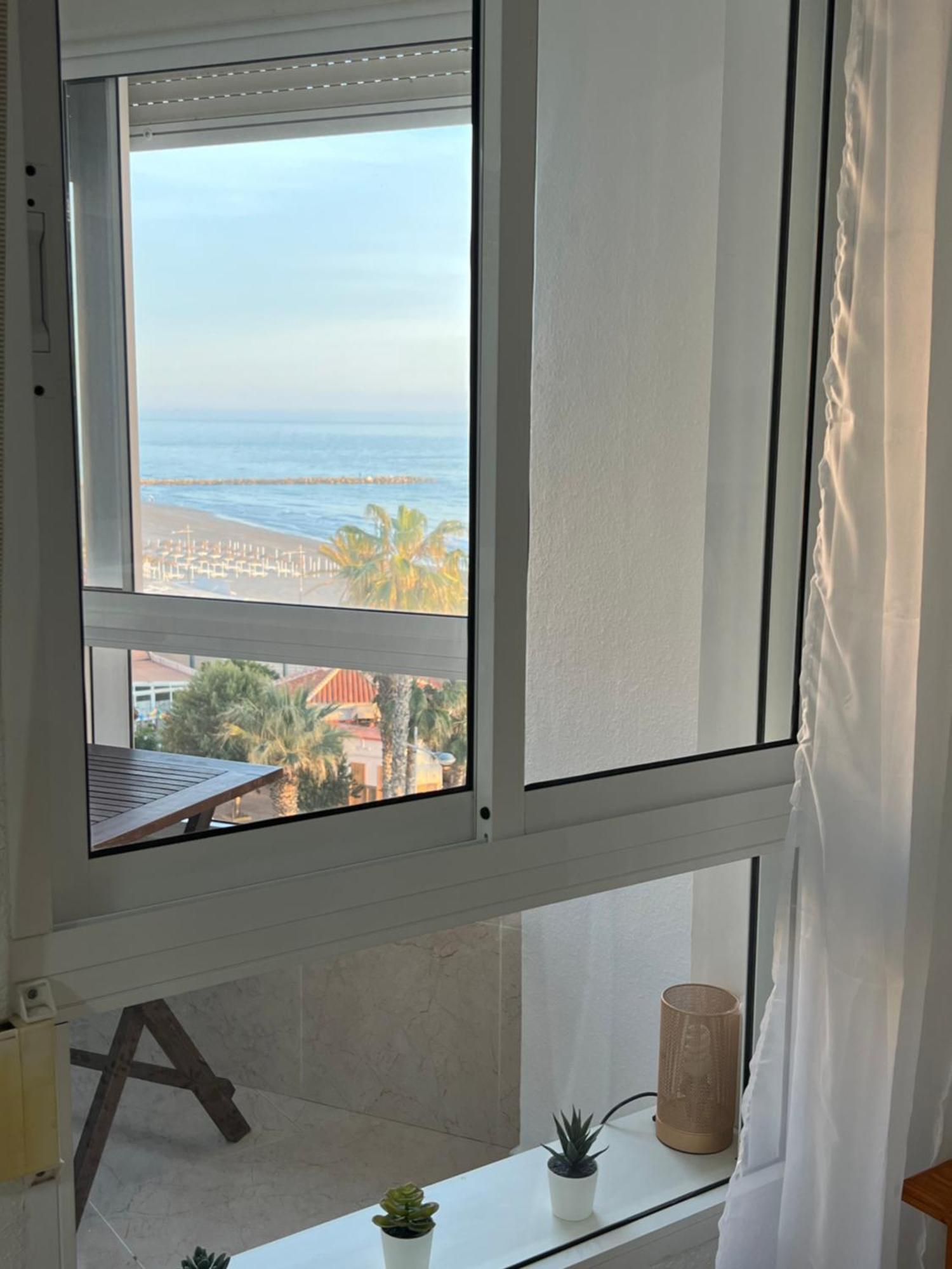 Estudio Mar En Calma, Primera Linea De Playa Con Vistas Al Mar Torrox Exteriör bild