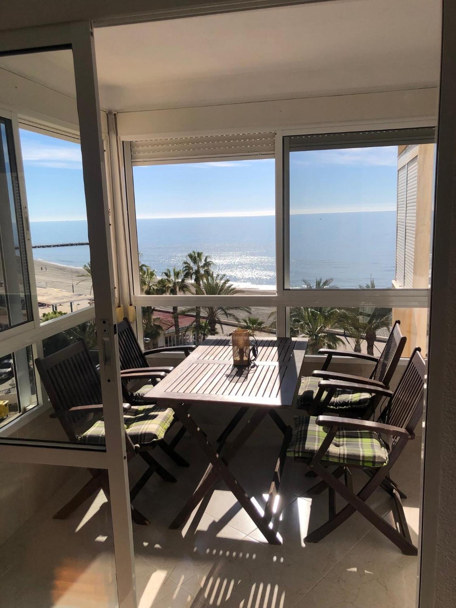 Estudio Mar En Calma, Primera Linea De Playa Con Vistas Al Mar Torrox Exteriör bild